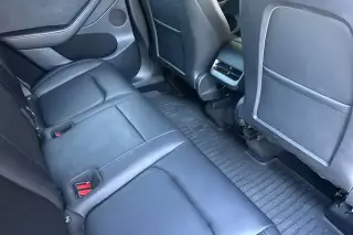 Tesla Model Y 2023 AWD Performance 4 puertas Crossover