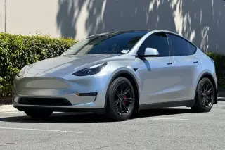Tesla Model Y 2023 AWD Performance 4 puertas Crossover