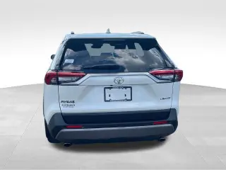 Toyota RAV4 2020 Limited 4dr SUV