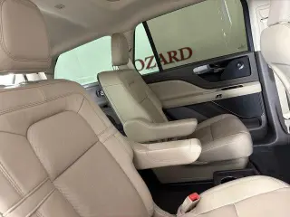 Lincoln Aviator 2023 Reserve 4 SUV