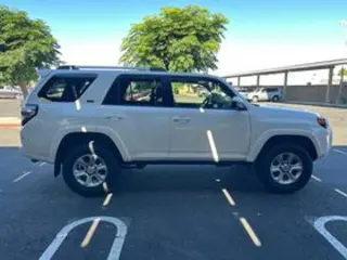 Toyota 4Runner 2023 4x4 SR5 4dr SUV