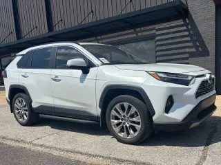 Toyota RAV4 2023 Limitado 4dr SUV