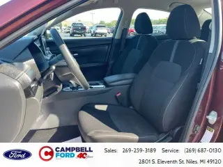 Nissan Sentra 2025 SV 4dr Sedán