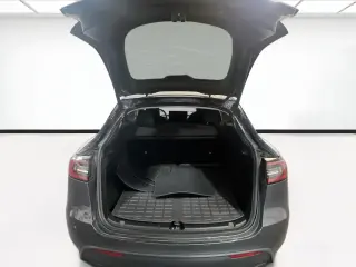 Tesla Model Y 2023 AWD Largo Alcance 4dr Crossover