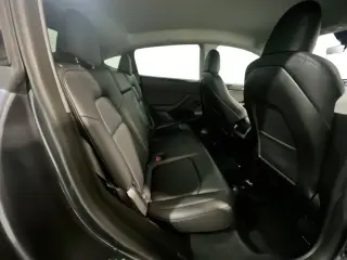 Tesla Model Y 2023 AWD Largo Alcance 4dr Crossover