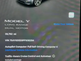 Tesla Model Y 2023 AWD Largo Alcance 4dr Crossover
