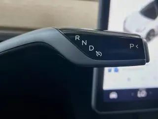 Tesla Model 3 2021 Alcance Estándar Plus 4dr Sedán