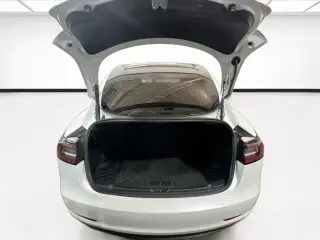 Tesla Model 3 2021 Alcance Estándar Plus 4dr Sedán