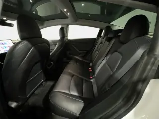 Tesla Model 3 2019 Alcance Medio 4dr Fastback