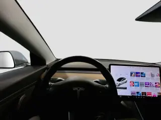 Tesla Model 3 2019 Alcance Medio 4dr Fastback