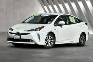 Toyota Prius 2022 AWD XLE AWD-e 4dr Hatchback
