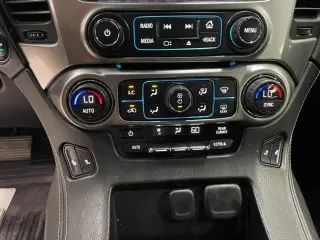 Chevrolet Suburban 2016 4x4 LT 4dr SUV