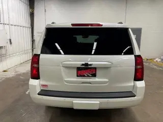 Chevrolet Suburban 2016 4x4 LT 4dr SUV