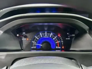 Honda Civic 2013 LX, sedán de 4 puertas, 5A