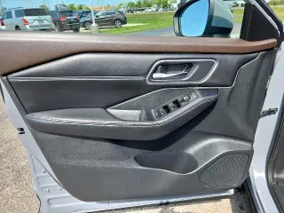 Nissan Rogue 2021 AWD SV 4dr Crossover