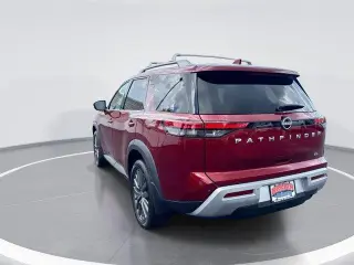 Nissan Pathfinder 2024 SL 4PU SUV