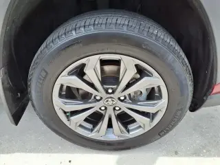 Toyota RAV4 Híbrido 2022 AWD Limited 4dr SUV