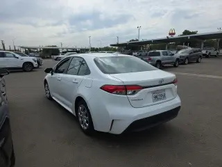 Toyota Corolla 2024 LE 4dr Sedán
