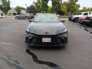 Toyota Camry 2025 SE 4dr Sedán