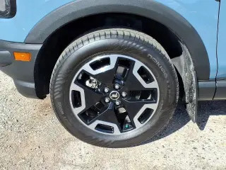Ford Bronco Sport 2021 AWD Outer Banks 4dr SUV