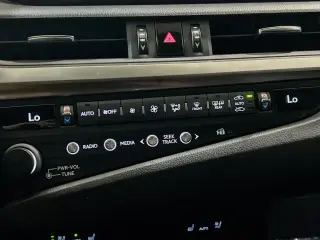 Lexus ES 350 2019 Ultra Luxury 4dr Sedan