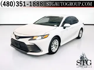 Toyota Camry 2024 LE 4dr Sedán