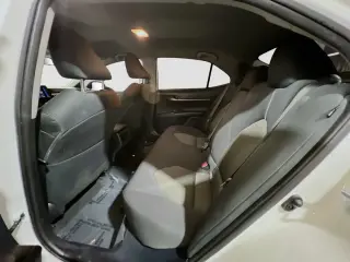 Toyota Camry 2024 LE 4dr Sedán