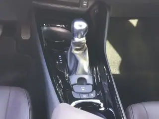 Toyota C-HR 2019 LE 4dr Crossover