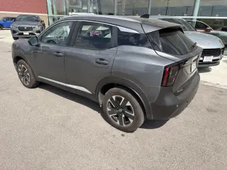 Nissan Kicks 2026 AWD SV 4dr Crossover