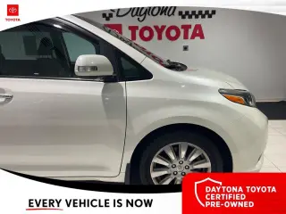 Toyota Sienna 2017 XLE 7 Pasajeros Asiento de Acceso Automático 4dr Mini-Van