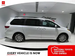 Toyota Sienna 2017 XLE 7 Pasajeros Asiento de Acceso Automático 4dr Mini-Van