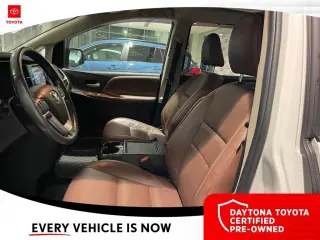 Toyota Sienna 2017 XLE 7 Pasajeros Asiento de Acceso Automático 4dr Mini-Van