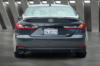 Toyota Camry 2026 SE 4dr Sedán