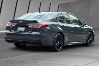 Toyota Camry 2026 SE 4dr Sedán