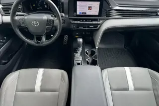 Toyota Camry 2026 SE 4dr Sedán