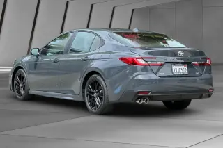 Toyota Camry 2026 SE 4dr Sedán