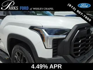 Toyota Tundra 2024 4x4 SR5 4dr CrewMax Cabina Camioneta SB
