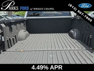 Toyota Tundra 2024 4x4 SR5 4dr CrewMax Cabina Camioneta SB