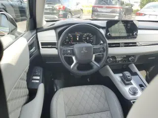 Mitsubishi Outlander 2022 SEL 4dr SUV