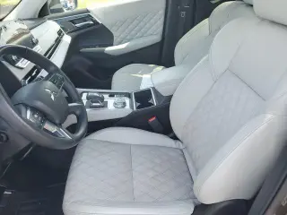 Mitsubishi Outlander 2022 SEL 4dr SUV
