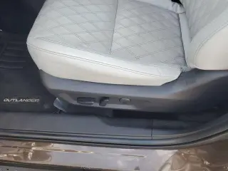 Mitsubishi Outlander 2022 SEL 4dr SUV
