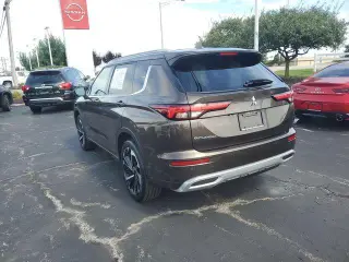 Mitsubishi Outlander 2022 SEL 4dr SUV