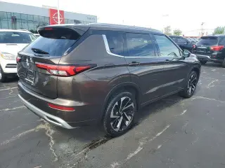 Mitsubishi Outlander 2022 SEL 4dr SUV
