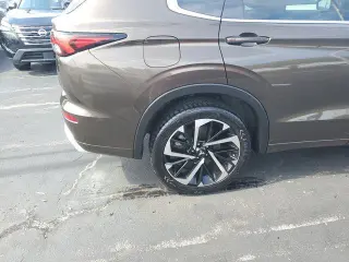 Mitsubishi Outlander 2022 SEL 4dr SUV