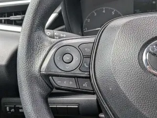 Toyota Corolla 2024 LE Sedán 4 puertas
