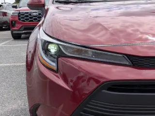 Toyota Corolla 2024 LE Sedán 4 puertas