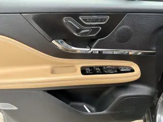 Lincoln Corsair 2023 Reserve 4 SUV