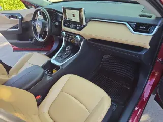 Toyota RAV4 Híbrido 2025 AWD XLE Premium 4dr SUV