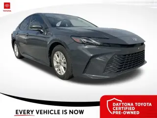 Toyota Camry 2025 LE 4 tracción sedán