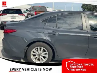 Toyota Camry 2025 LE 4 tracción sedán